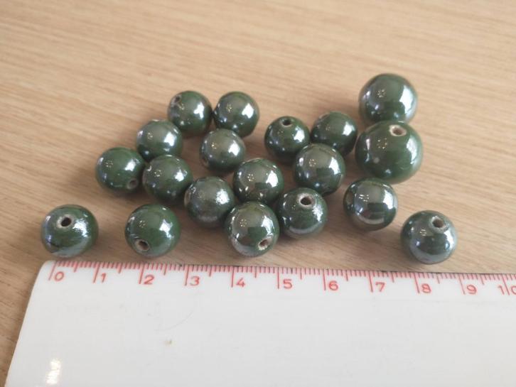 OPRUIMING - kralen porselein (deel 1), Hobby en Vrije tijd, Kralen en Sieraden maken, Zo goed als nieuw, Kraal, Ophalen of Verzenden