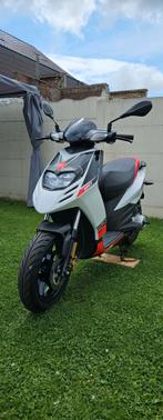 Moto aprilia sr motard 50cc, Motos, Particulier