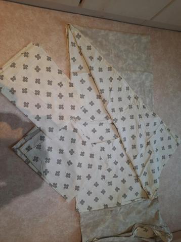 nieuwe dekbedovertrekken 200 x 200cm beschikbaar voor biedingen
