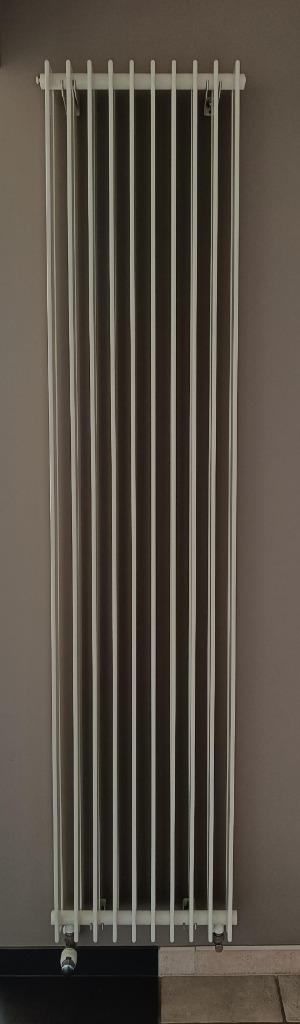 Sier- en gewone radiatoren met thermostatische kraan, Doe-het-zelf en Bouw, Verwarming en Radiatoren, Zo goed als nieuw, Radiator
