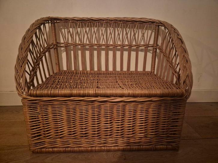 Rieten kinderzitbank met opbergruimte, Huis en Inrichting, Woonaccessoires | Kisten, Ophalen