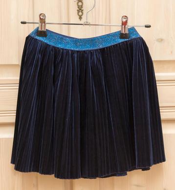 Blauwe velouren plooirok van Jette by Staccato, maat 116-122 beschikbaar voor biedingen