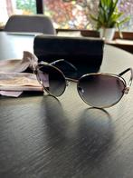 Zonnebril BVLgari, Handtassen en Accessoires, Zonnebrillen en Brillen | Dames, Ophalen, Zo goed als nieuw, Zonnebril