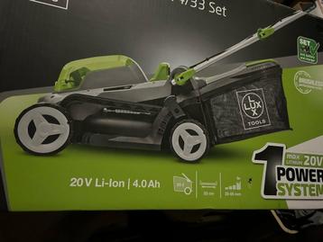 tondeuse a  gazon a batterie  + 2 batterie  200 euro  beschikbaar voor biedingen