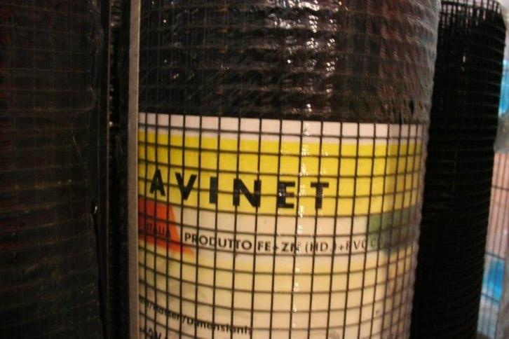 zwarte volièredraad ook 2 meter hoogte, Dieren en Toebehoren, Vogels | Toebehoren, Nieuw, Kooi-accessoires, Ophalen
