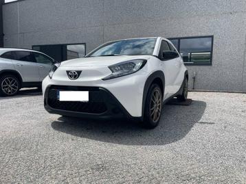 Toyota Aygo X 1.0 Automatique, Auto's, Toyota, 4 zetels, Stof, Wit, 5 deurs