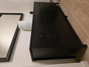 Ikea ladekasten en spiegel beschikbaar voor biedingen