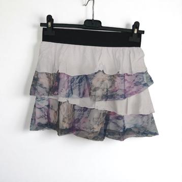 Mini rok met laagjes van kant wit L/XL beschikbaar voor biedingen