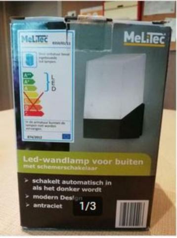buitenlamp met schemerschakelaar beschikbaar voor biedingen