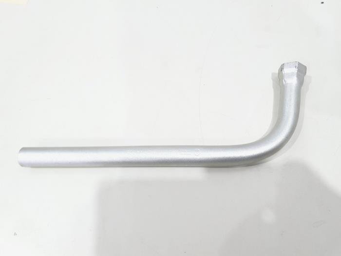 Clé pour écrous de roue d'un Audi A4, Autos : Pièces & Accessoires, Autres pièces automobiles, Audi, Utilisé, 3 mois de garantie