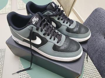 Nouvelles chaussures de sport Nike Air Force One MT45 noir/g