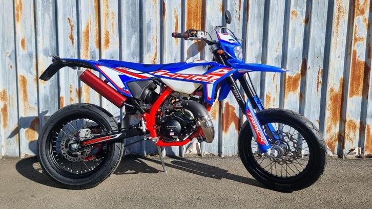 Beta -RR Motard 50 -Track Blue |B-Klasse| Top Deal, Fietsen en Brommers, Brommers | Crossbrommers, Nieuw, Overige merken, Ophalen of Verzenden
