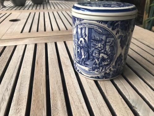 antieke voorraadpot Delfts blauw porselein Johannes Luyken, Antiek en Kunst, Antiek | Porselein, Ophalen of Verzenden