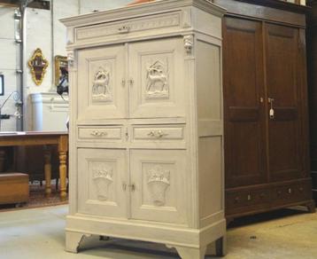 Antiek brocante linnenkast in zware eik H 166 B 105 D 47 beschikbaar voor biedingen