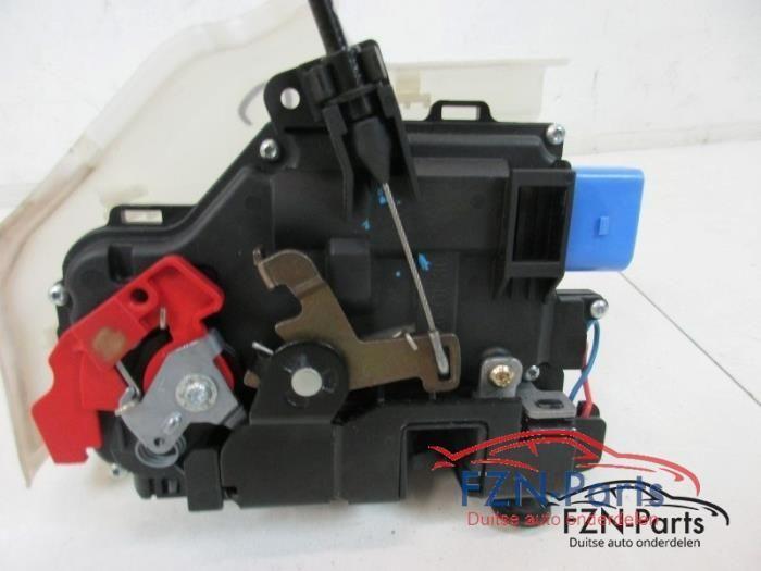 Deurslot Mechaniek 4Deurs links-voor Volkswagen Golf (227400, Auto-onderdelen, Carrosserie, Gebruikt, Ophalen