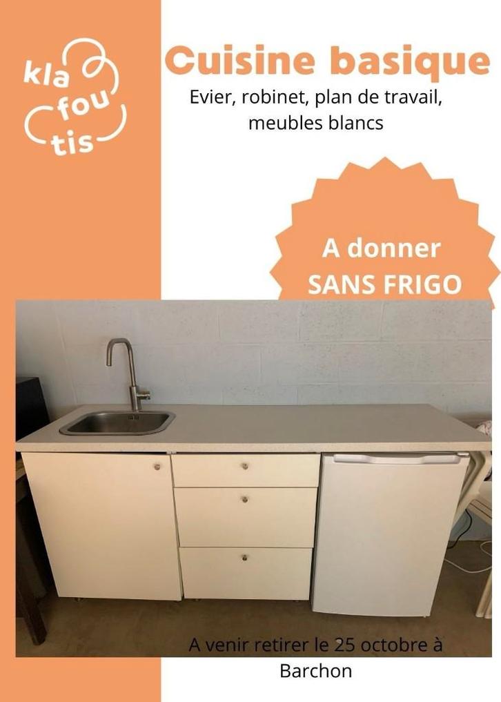 Cuisine basique à donner, Huis en Inrichting, Keuken | Keukenelementen, Gebruikt, Wit, Ophalen