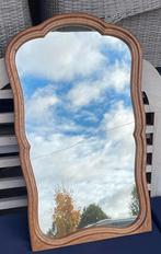 Spiegel in massief houten kader, Ophalen