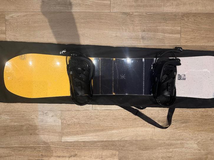 freestyle/all mountain snowboard en bindingen, Sports & Fitness, Snowboard, Comme neuf, Planche, Enlèvement