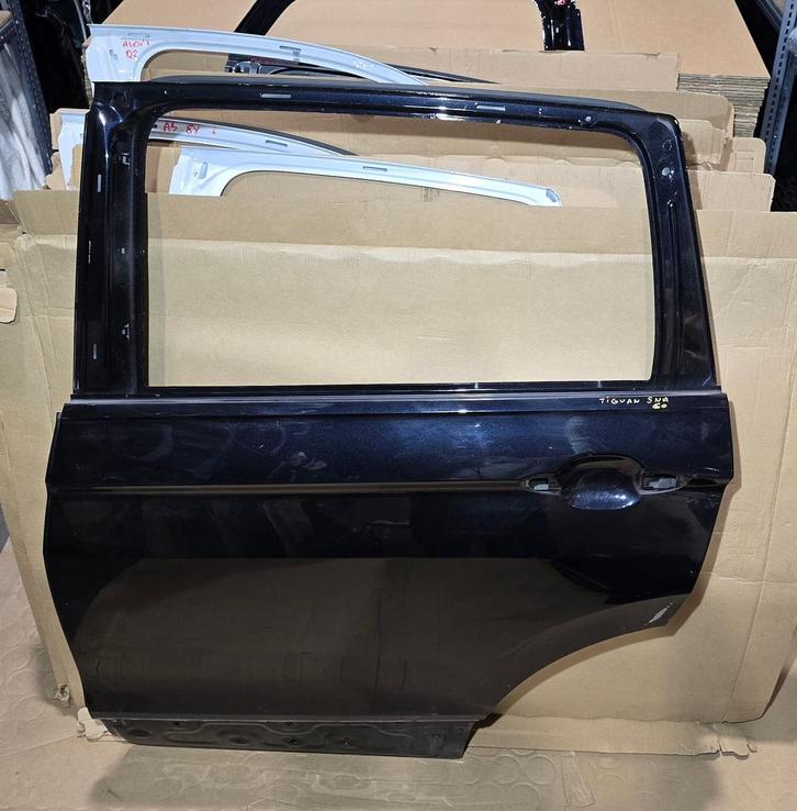 VW Tiguan 5NA PORTIER LINKS DEUR ACHTERPORTIER LINKSACHTER, Auto-onderdelen, Carrosserie, Deur, Volkswagen, Achter, Links, Gebruikt