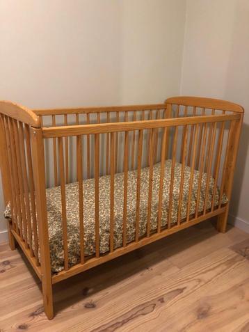 Kinderbedje (incl. matras) beschikbaar voor biedingen