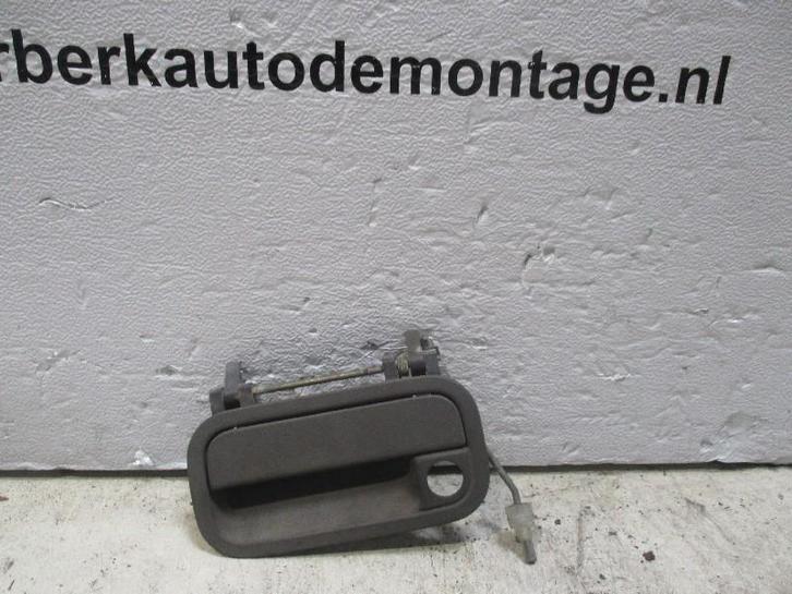PORTIERGREEP BUITEN LINKS VOOR Astra F (53 / 54 / 58 / 59), Auto-onderdelen, Carrosserie, Opel, Voor, Links, Gebruikt
