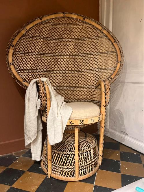 Pauwenstoel - Emmanuelle stoel jaren ‘60- ‘70, Huis en Inrichting, Stoelen, Zo goed als nieuw, Eén, Riet of Rotan, Bruin, Ophalen