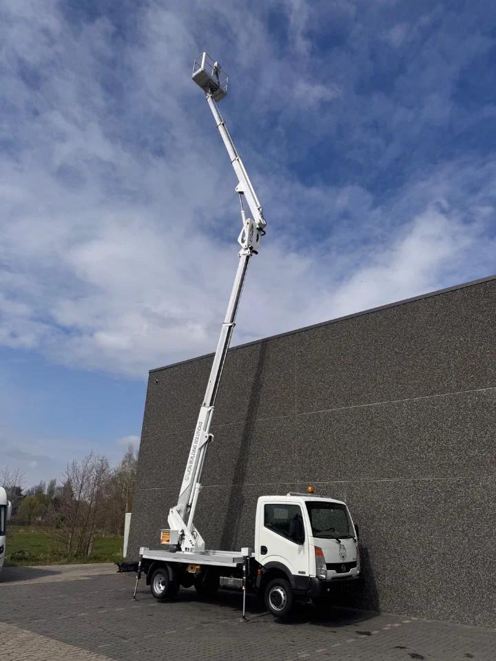 Nissan Cabstar Multitel MX225 45 000KM ! (bj 2012), Auto's, 90 kW, Euro 5, 122 pk, Gebruikt