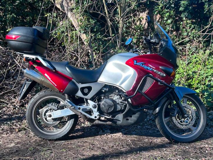 Honda Varadero 1000 xl topstaat 1st-eigenaar leveren inbegr., Motoren, Motoren | Honda, Particulier, Enduro, meer dan 35 kW, Motorrijbewijs A
