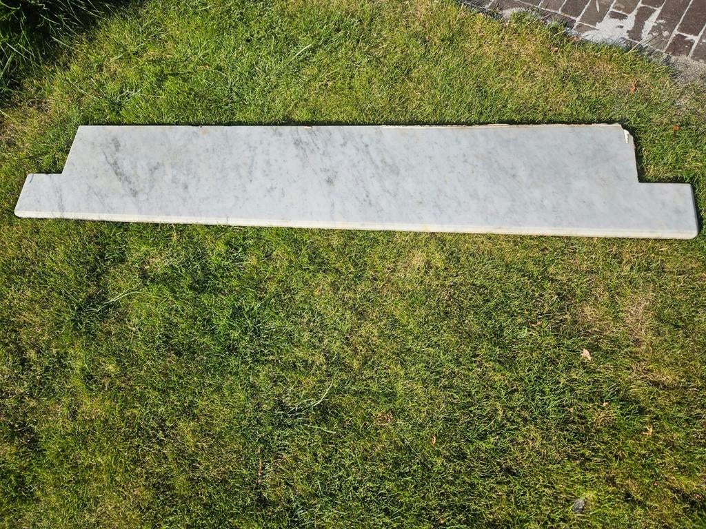 Marmeren kwaliteitsvolle venstertablet, Ophalen