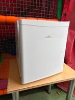 Bar koelkast, Ophalen, Zo goed als nieuw, Met vriesvak