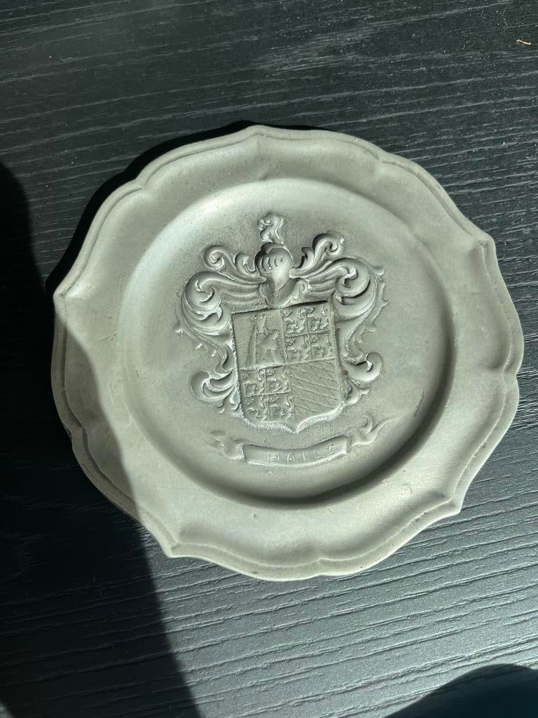 Tinnen borden/voorwerpen, Ophalen