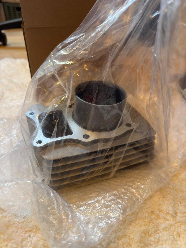 zongshen cg250 luchtgekoelde motorput, Fietsen en Brommers, Brommeronderdelen | Puch, Zo goed als nieuw, Cilinder, Ophalen of Verzenden