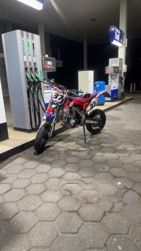 honda crf 450 straat legaal, Motoren, Motoren | KTM, Particulier, SuperMoto, Minimaal motorrijbewijs A2, Ophalen