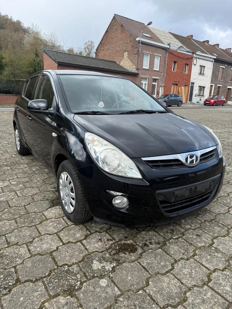 Hyundai i20 - 139 000km - 1.2 essence, Achat, Boîte manuelle, 5 portes, Vitres électriques