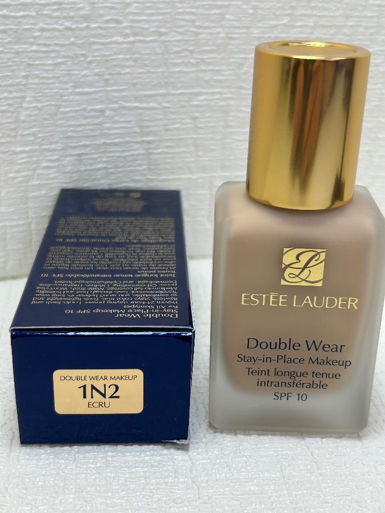 Estée Lauder Double Wear foundation 1N2 Ecru 30 ml nieuw, Ophalen of Verzenden, Nieuw, Gehele gezicht, Make-up