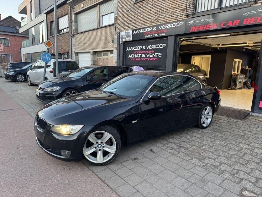 Bmw 320I 2010 Essence Boite Automatique Navigations, Auto's, Automaat, Zwart, Cabriolet, Zwart