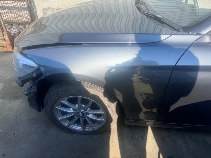 Aile avant gauche d'un BMW 1-Serie (B39), -, 3 mois de garantie, Utilisé, -