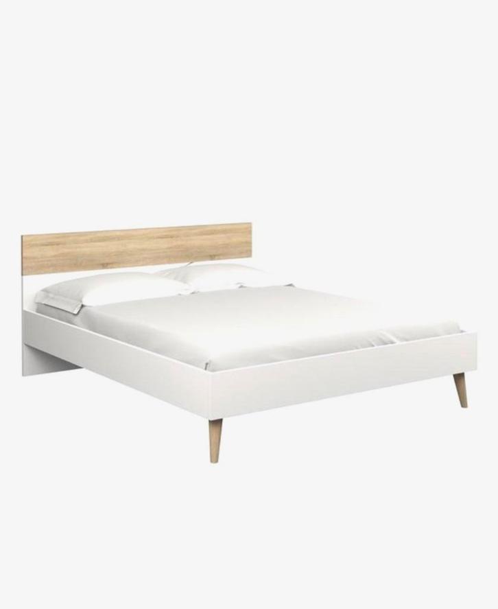 Bedframe Tvilum + 2 lattenbodems Ikea, Maison & Meubles, Chambre à coucher | Lits, Utilisé, Deux personnes, 160 cm, 200 cm, Bois