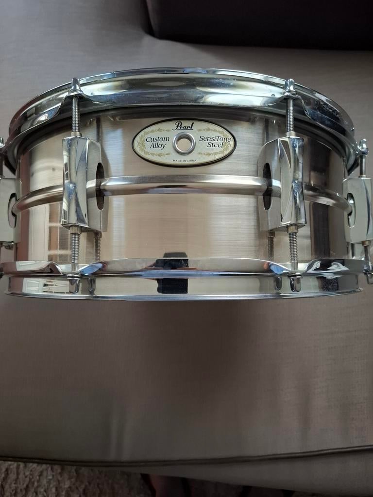 Pearl sensitone custom alloy steel snare drum voor drumstel, Ophalen, Zo goed als nieuw