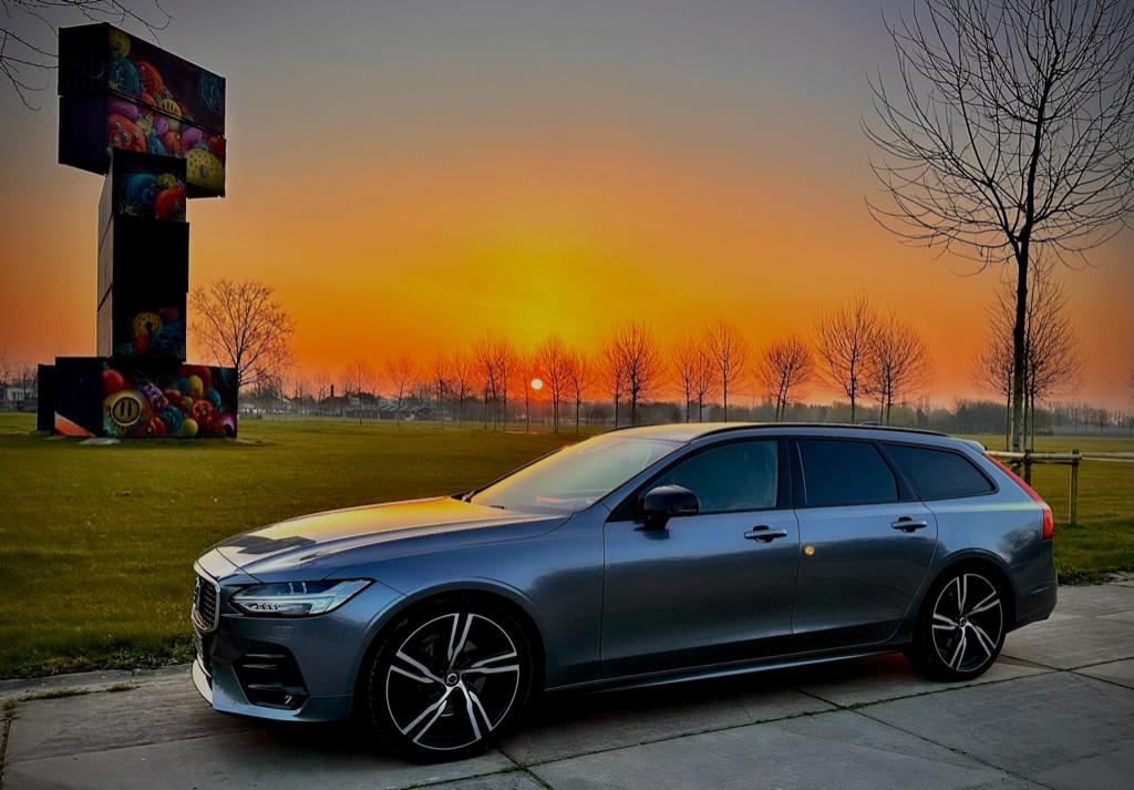 Volvo V90 D4 12/2019, Autos, Volvo, Particulier, V90, Caméra 360°, ABS, Caméra de recul, Phares directionnels, Régulateur de distance