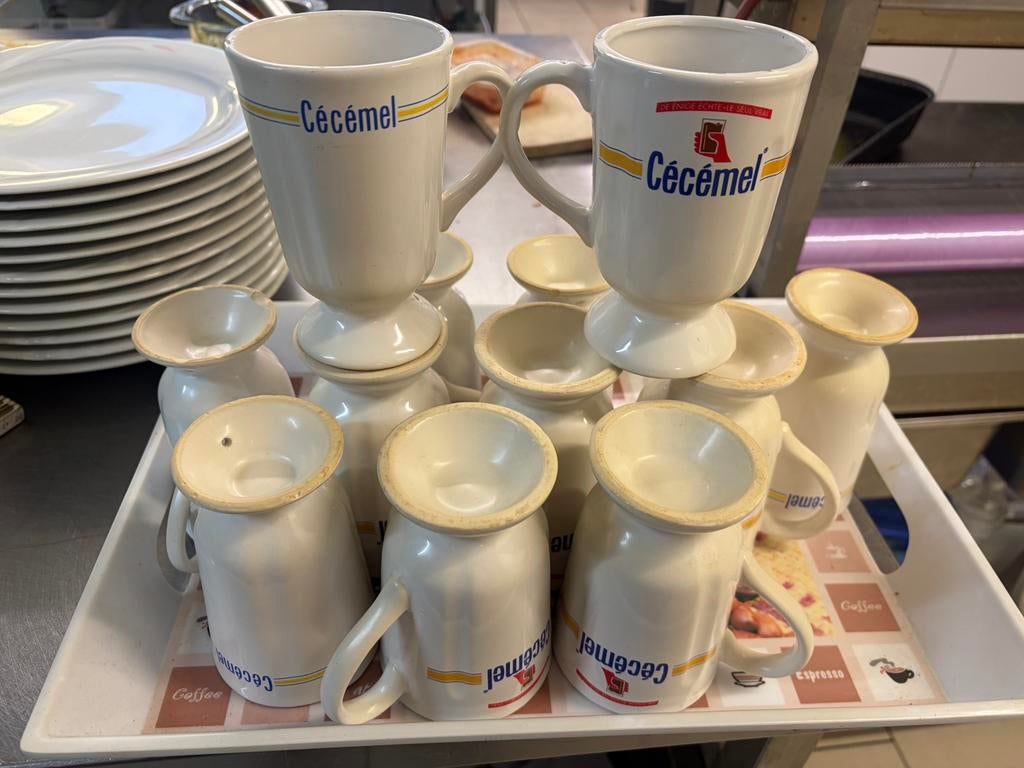 Vintage tassen, Enlèvement