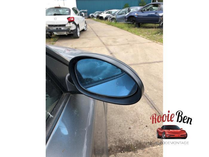 Rétroviseur extérieur droit d'un BMW 1-Serie, Autos : Pièces & Accessoires, Rétroviseurs, BMW, Utilisé, 3 mois de garantie, Enlèvement ou Envoi