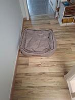 Grote beige bruine zetel met zacht kussen, Ophalen