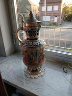 Vase ancien avec couvercle en étain, Enlèvement