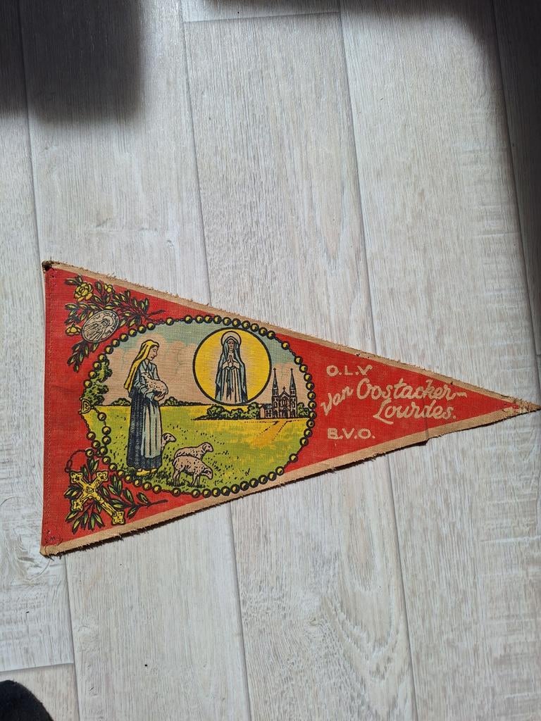 Oude wimpel oostakker lourdes, Diversen, Vlaggen en Wimpels, Ophalen