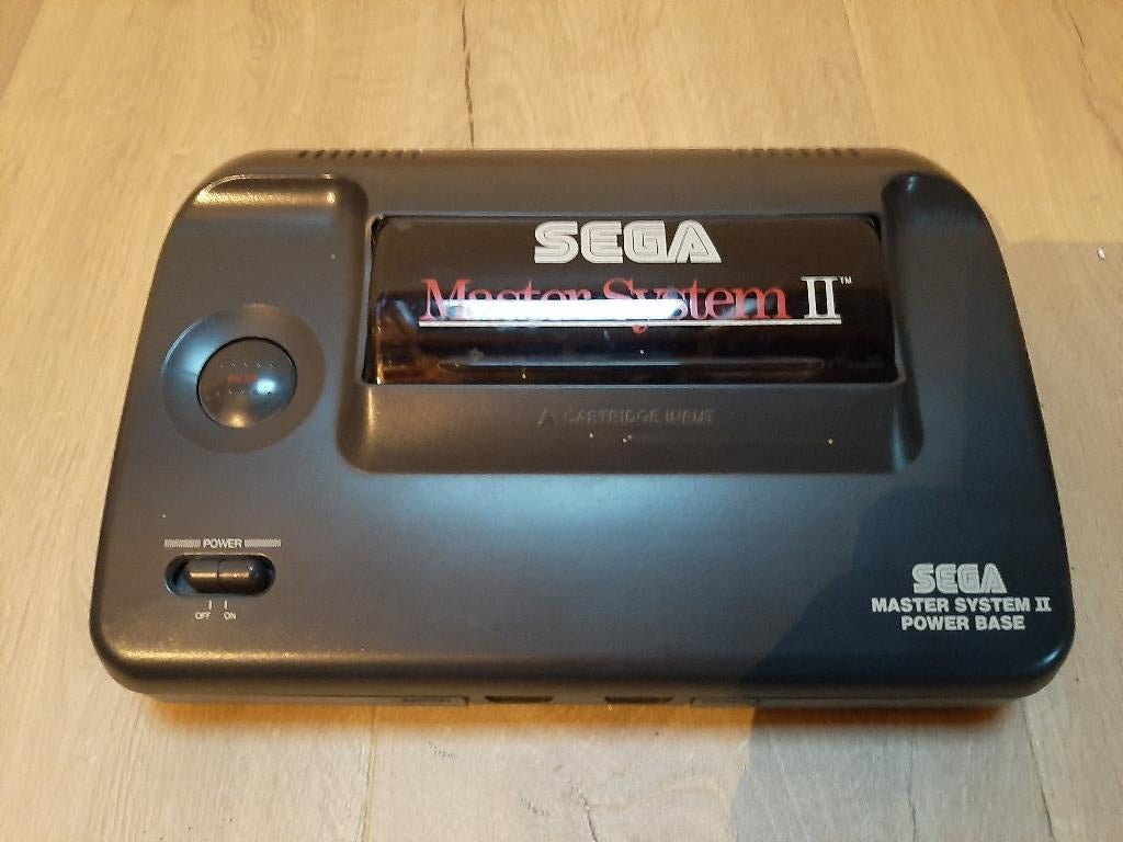 Sega Master System 2, Games en Spelcomputers, Ophalen, Niet werkend, Met 2 controllers, Master System