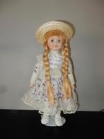 nr.233 - Porseleinen pop F, Enlèvement ou Envoi, Poupée