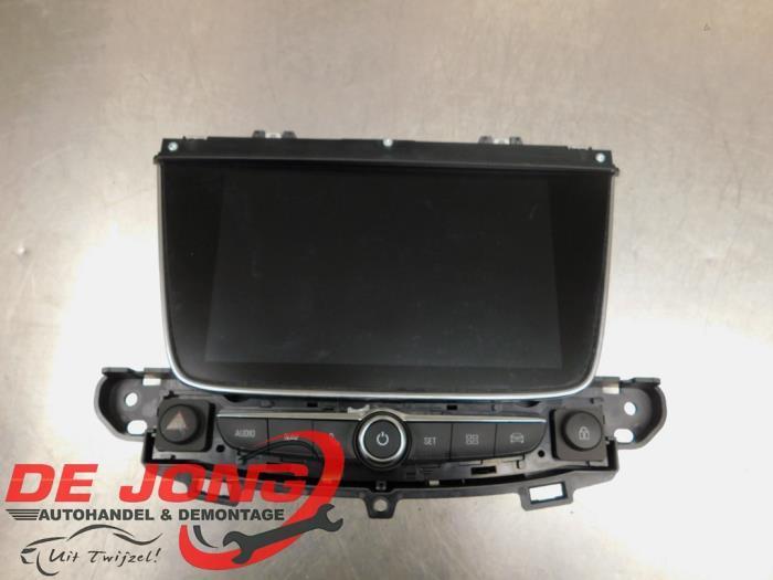 Display Interieur van een Opel Crossland X, Auto-onderdelen, Interieur en Bekleding, Opel, Gebruikt, 3 maanden garantie, Ophalen of Verzenden