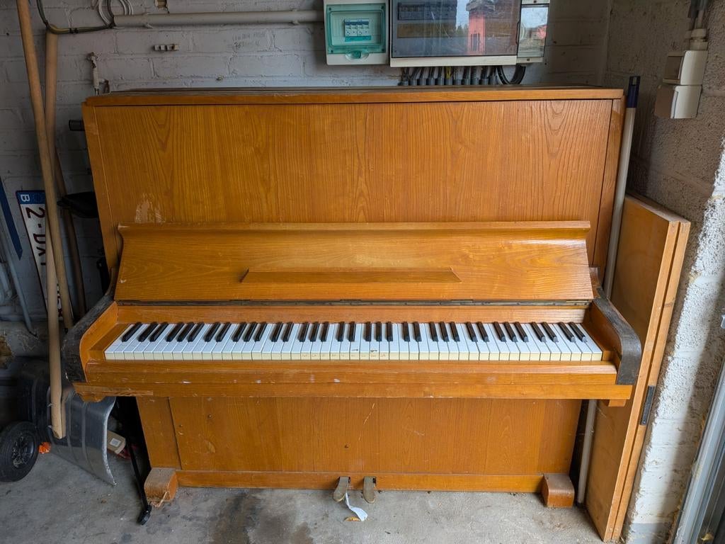 Piano droit à donner., Ophalen