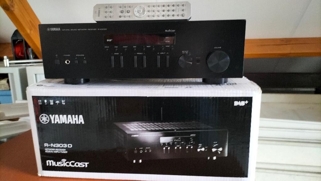 Yamaha R-N303D, Ophalen, Yamaha, 60 tot 120 watt, Gebruikt